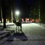 Ośrodek wypoczynkowy Ukonjaerven Village 3*