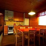 Ukonjaerven Village 3* איבלו
