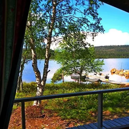 Lomakeskus Ukonjaerven Village