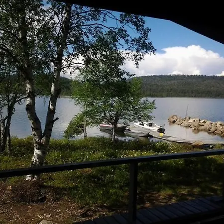 Lomakeskus Ukonjaerven Village 3*