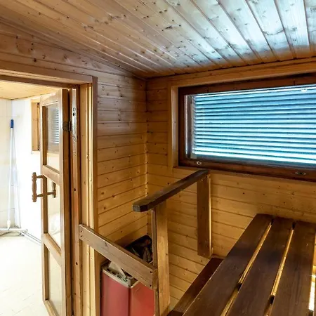 Resort Ukonjaerven Village